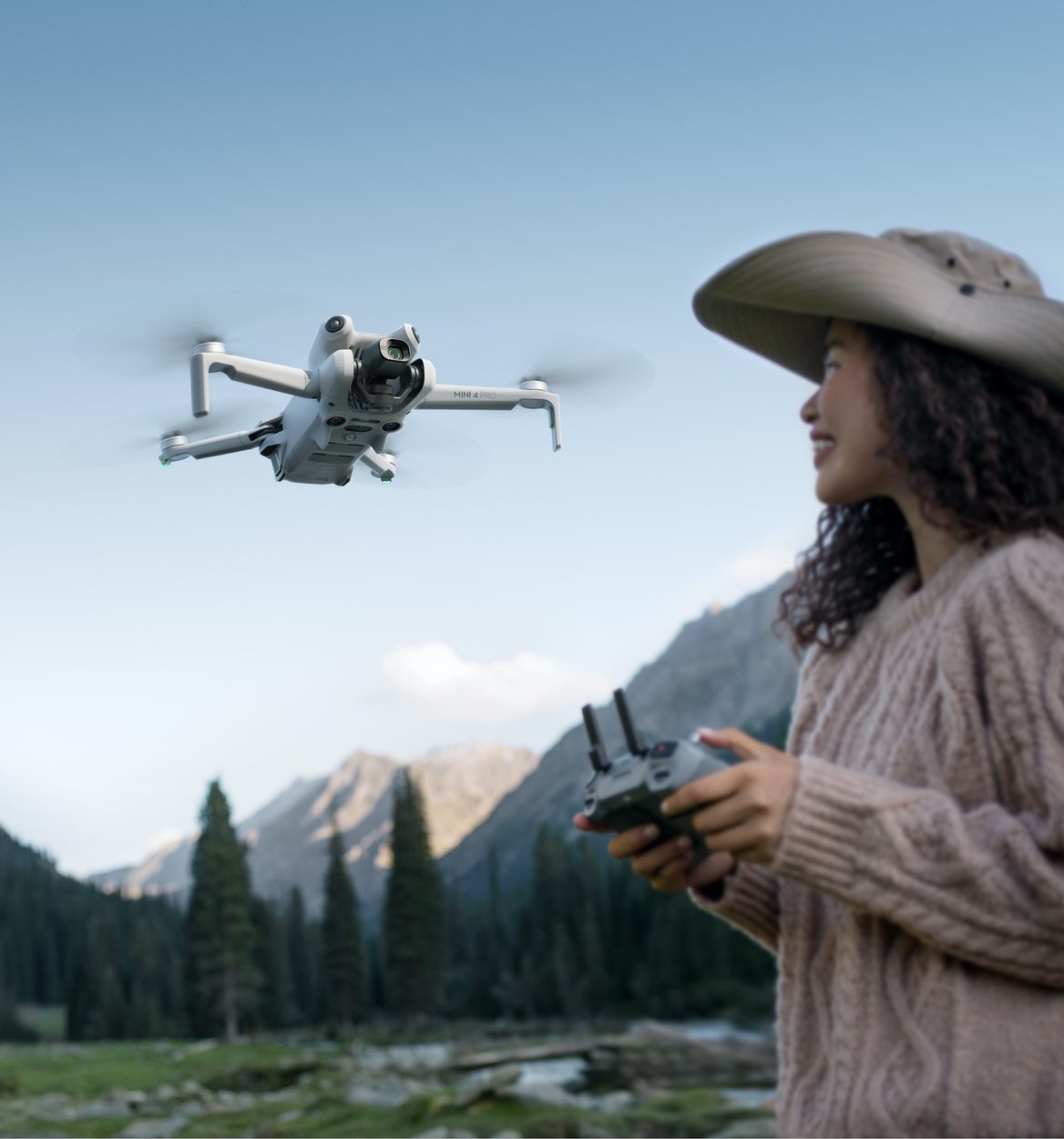 DJI Mini 4 Pro Mavic 3 Pro